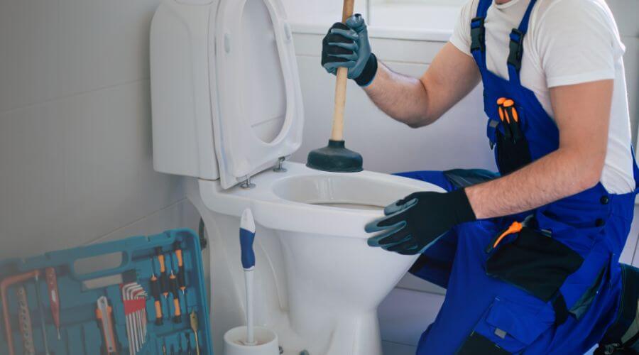 Expert burst pipe repair services in Bloomingdale, IL